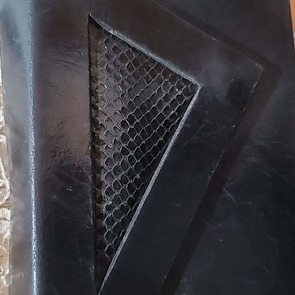 Vintage Black Leather Crossbody Bag 80s Punk Grunge Rock Indie Sleaze Rare Purse - Picture 14 of 16